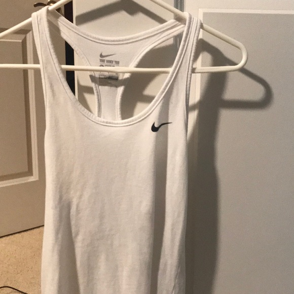 Women’s small athletic cut Nike tee in white - Picture 1 of 2